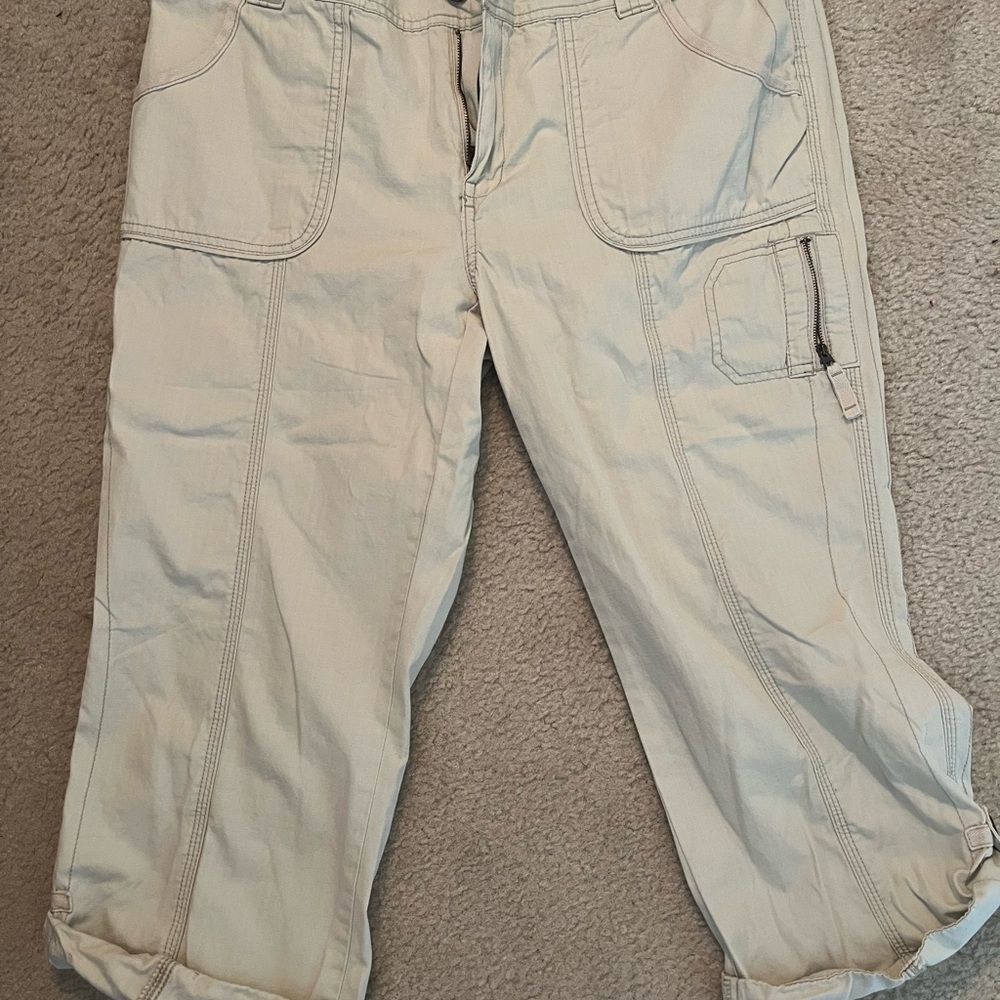 Eddie Bauer Women's Cream Capris